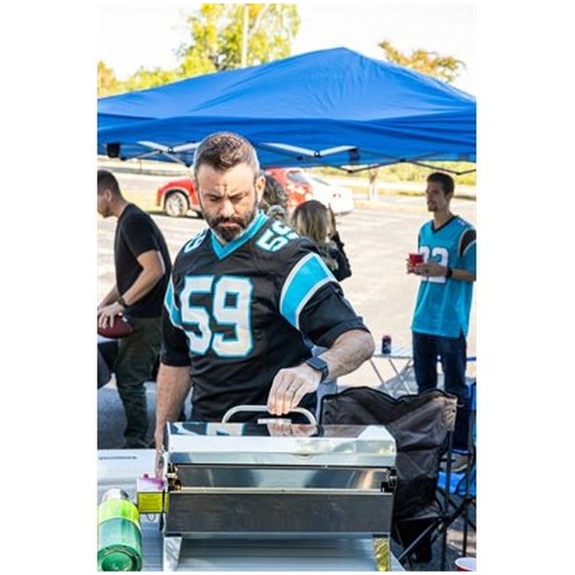 DELUXE GRILL TABLE